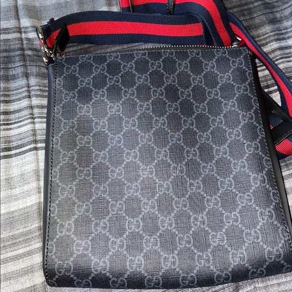 đź–¤GG Black Small Messenger Bagđź–¤ - Picture 2 of 5